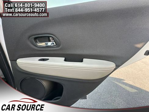 Used 2020 Honda HR-V LX image 29