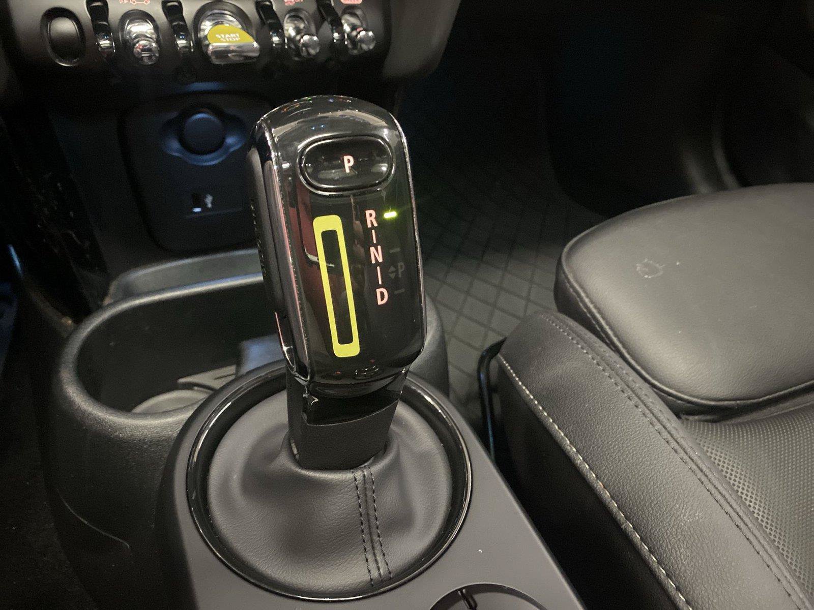 Used 2024 MINI Cooper SE FWD image 26