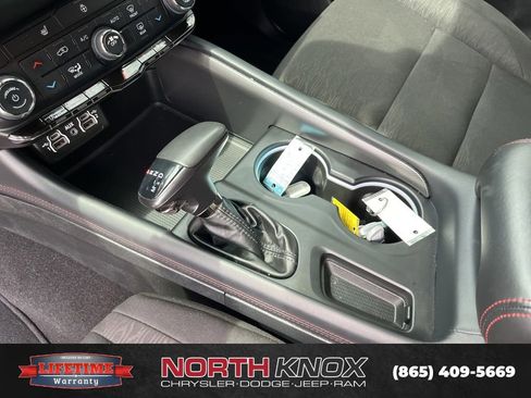 Used 2025 Dodge Durango GT w/ Blacktop Package AWD/4WD image 10