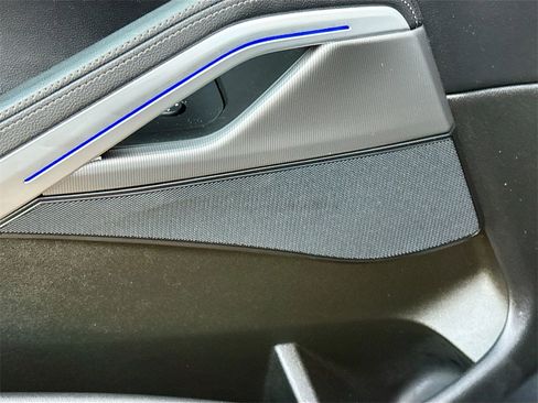 Used 2021 BMW X6 xDrive40i w/ Premium Package 2 image 20