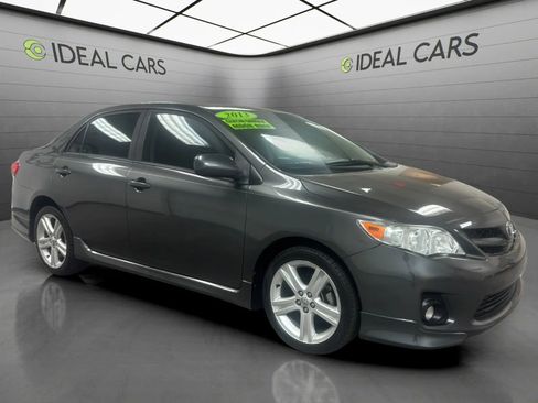 Used 2013 Toyota Corolla S w/ Premium Pkg FWD image 3