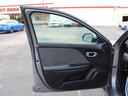 Used 2025 Kia K4 FWD image 18