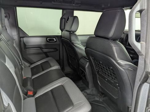 Used 2024 Ford Bronco Black Diamond w/ Sasquatch Package AWD/4WD image 20