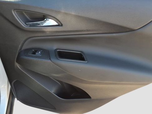 Used 2024 Chevrolet Equinox LT w/ LPO, Floor Liner Package FWD image 11