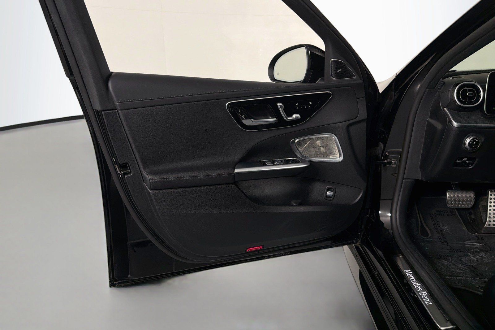 Certified 2024 Mercedes-Benz C 300 Sedan image 21