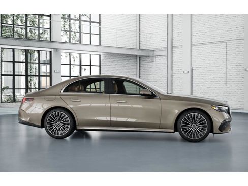 New 2026 Mercedes-Benz E 350 4MATIC Sedan image 17