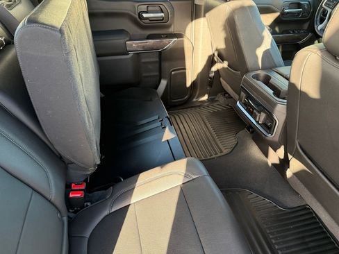 Used 2022 Chevrolet Silverado 1500 LTZ w/ Technology Package image 18