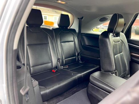 Used 2017 Acura MDX SH-AWD w/ Advance Package image 37