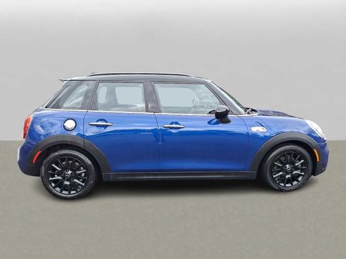 Used 2021 MINI Cooper S w/ 6.5" Touchscreen Package image 4