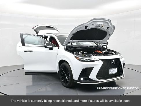 Used 2025 Lexus NX 450h+ F Sport image 38