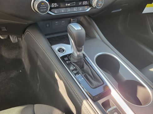 Used 2025 Nissan Altima 2.5 SV w/ SV Premium Package image 23