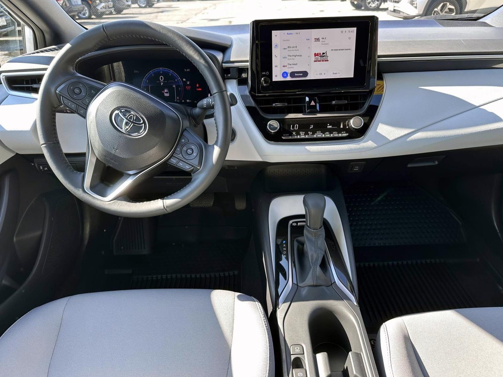 Used 2026 Toyota Corolla SE FWD image 15