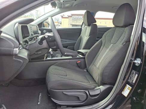 New 2026 Hyundai Elantra SE w/ Cargo Package image 6
