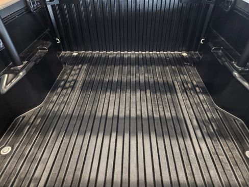 New 2025 Toyota Tacoma SR5 image 9