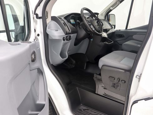 Used 2018 Ford Transit 250 148 Medium Roof RWD image 17
