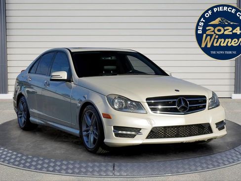 Used 2014 Mercedes-Benz C 250 Sedan image 1
