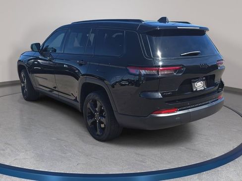 Used 2024 Jeep Grand Cherokee L Limited w/ Black Appearance Package image 8