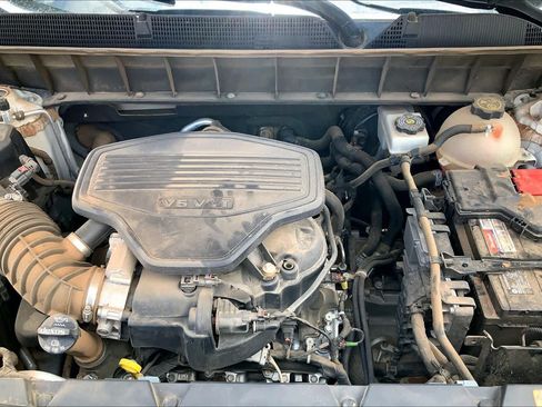 Used 2018 GMC Acadia SLT FWD image 34