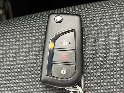 Used 2025 Toyota RAV4 LE image 34