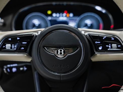 Used 2022 Bentley Bentayga Speed image 93