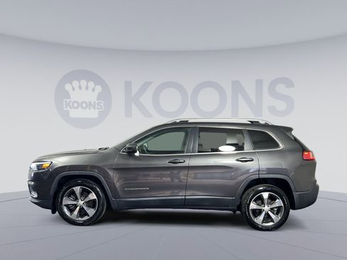 Used 2019 Jeep Cherokee Limited image 2