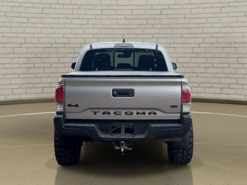 Used 2020 Toyota Tacoma TRD Off-Road w/ Technology Package AWD/4WD image 6