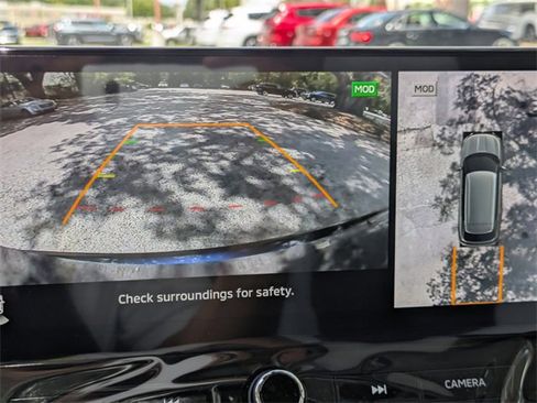 New 2025 Mitsubishi Outlander SE image 19