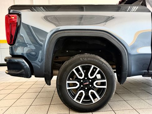 Used 2021 GMC Sierra 1500 AT4 w/ AT4 Value Package AWD/4WD image 7