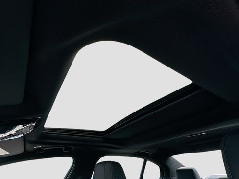 New 2026 BMW 530i image 18