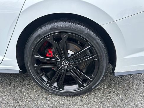 Used 2022 Volkswagen Jetta GLI Autobahn image 13