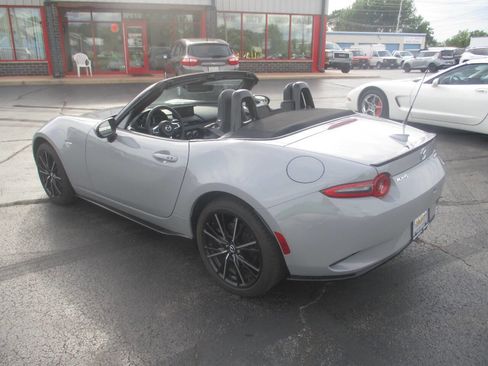 Used 2024 MAZDA MX-5 Miata Grand Touring w/ Appearance Package image 3