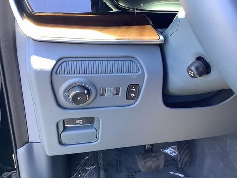 Used 2024 Jeep Grand Wagoneer Series III w/ Flexible Seating Group image 15