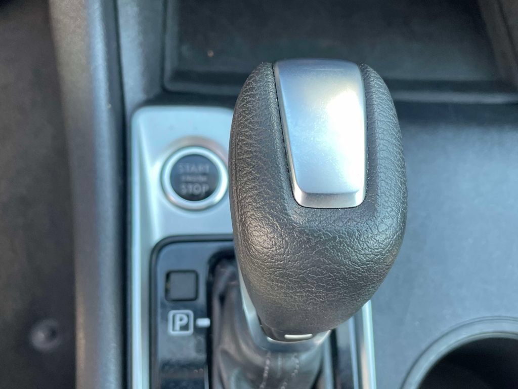Used 2020 Nissan Altima 2.5 S FWD image 28