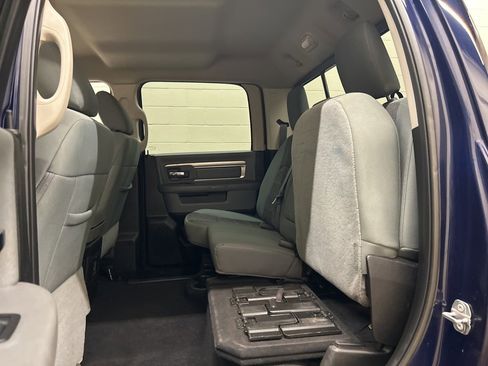 Used 2019 RAM 1500 Big Horn image 8