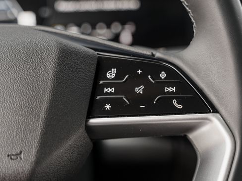 Certified 2025 Audi Q5 Premium AWD/4WD image 19