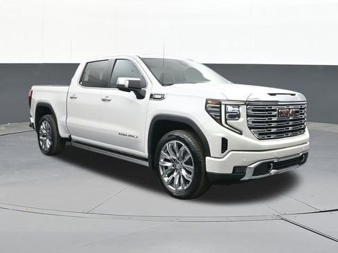 Used 2024 GMC Sierra 1500 Denali w/ Denali Reserve Package AWD/4WD image 22