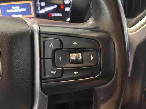 Used 2019 GMC Sierra 1500 SLT w/ X31 Off-Road Package AWD/4WD image 17