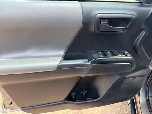 Used 2021 Toyota Tacoma SR w/ SR Convenience Package RWD image 10