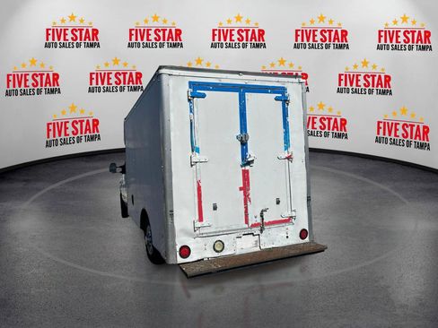 Used 2010 Ford E-250 and Econoline 250 image 5