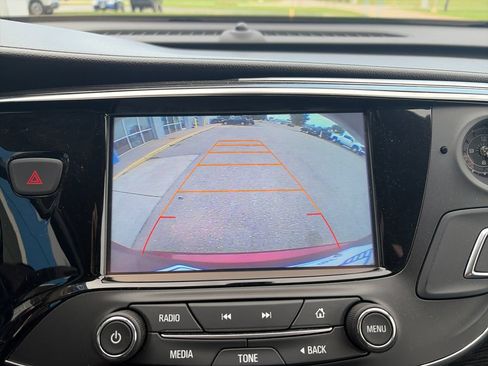 Used 2017 Buick Envision Essence FWD image 20