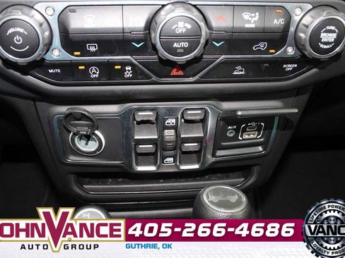 Used 2021 Jeep Wrangler Unlimited Sahara AWD/4WD image 36