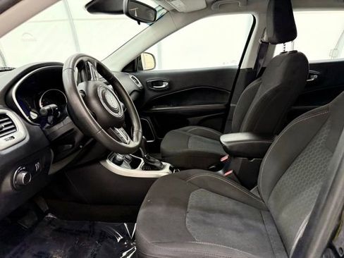 Used 2021 Jeep Compass Sport image 12
