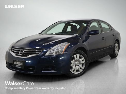 Used 2010 Nissan Altima 2.5 S image 1