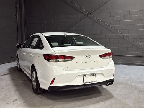 Used 2018 Hyundai Sonata SE w/ Winter Weather Package FWD image 6