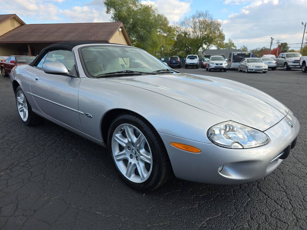 Used 2000 Jaguar XK8 Convertible RWD image 18