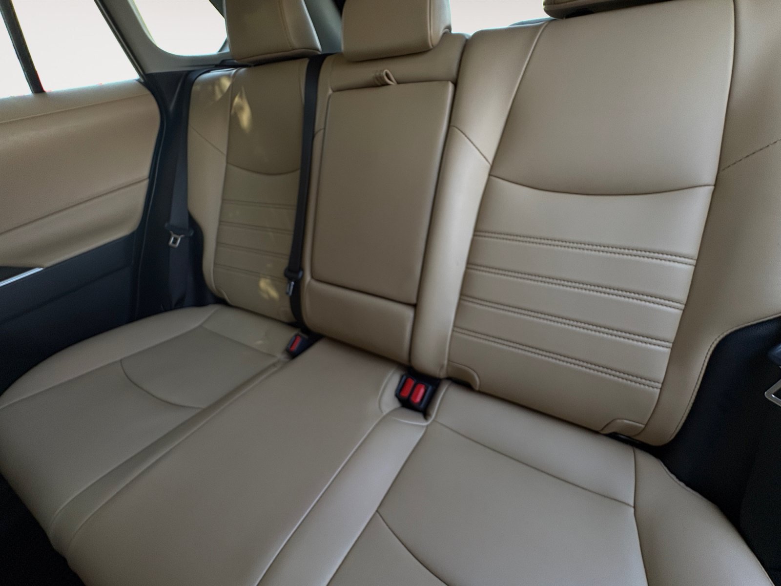 Used 2024 Toyota RAV4 XLE Premium FWD image 24