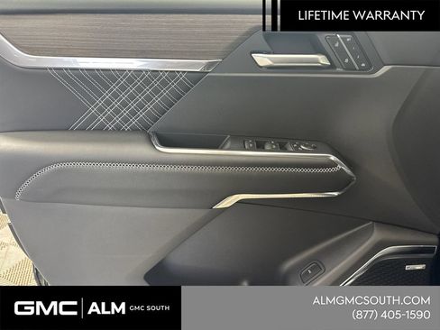 New 2026 GMC Acadia Denali w/ Super Cruise Package AWD/4WD image 12