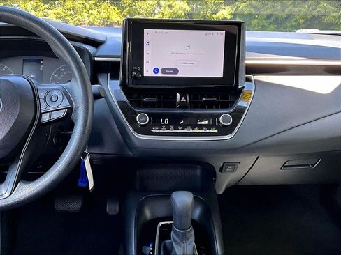 Used 2024 Toyota Corolla LE FWD image 18