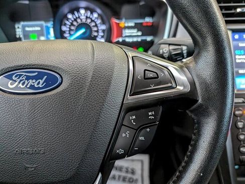 Used 2019 Ford Fusion Titanium image 37