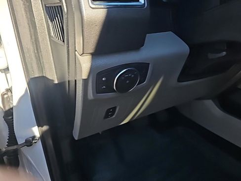 Used 2017 Ford F150 XLT w/ Equipment Group 302A Luxury image 19